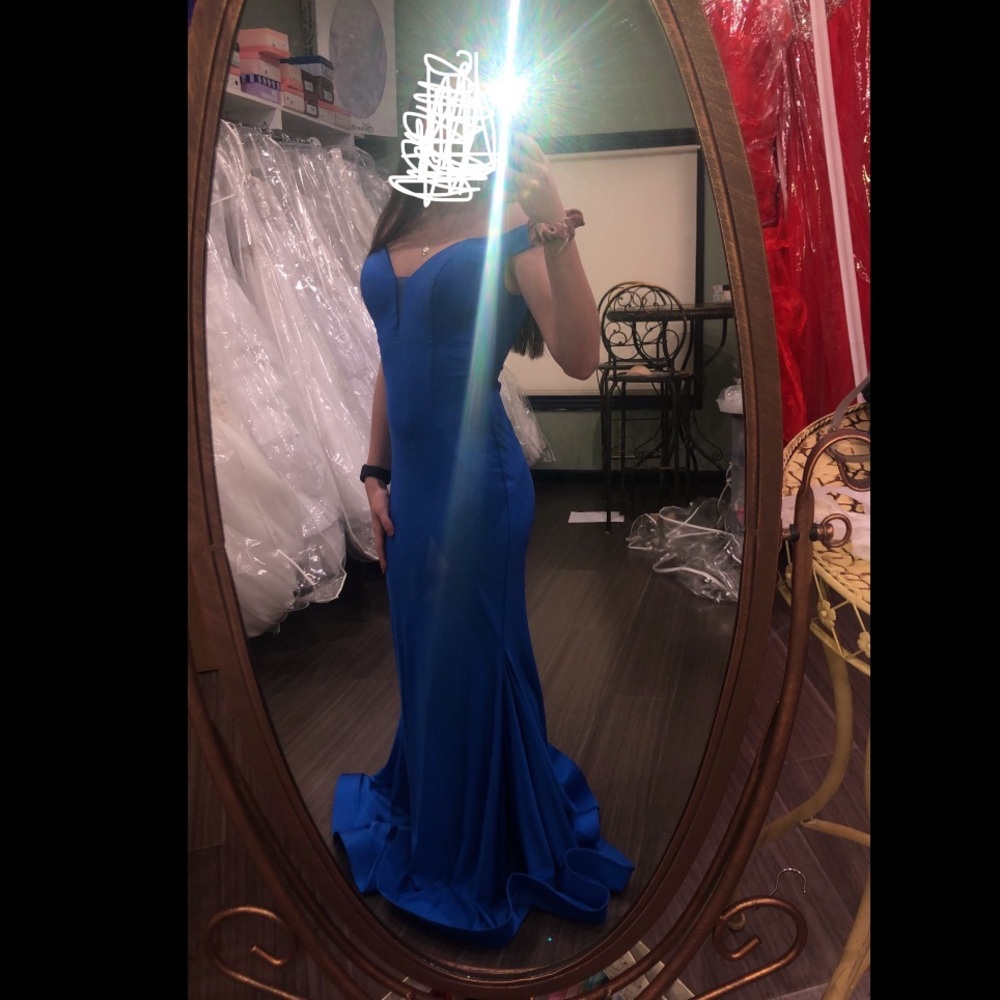Brand New Blue Clarisse Prom Dress
Size 0